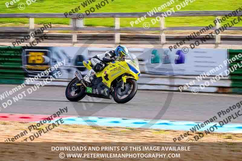 enduro digital images;event digital images;eventdigitalimages;mallory park;mallory park photographs;mallory park trackday;mallory park trackday photographs;no limits trackdays;peter wileman photography;racing digital images;trackday digital images;trackday photos